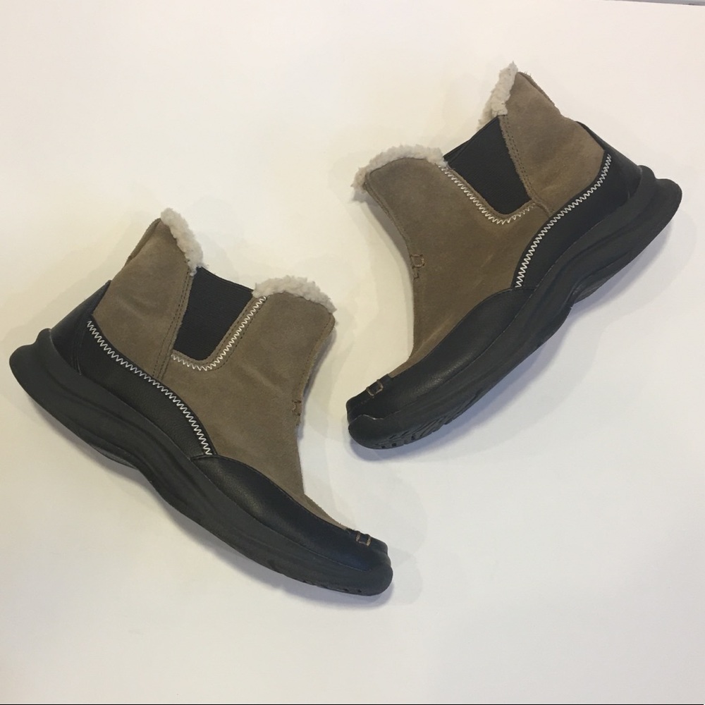 Lands’ End Shearling Pull-On Winter Boots